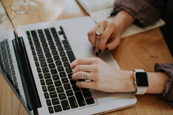 Quelles compétences en gestion des ressources humaines sont nécessaires pour une carrière en télétravail?
